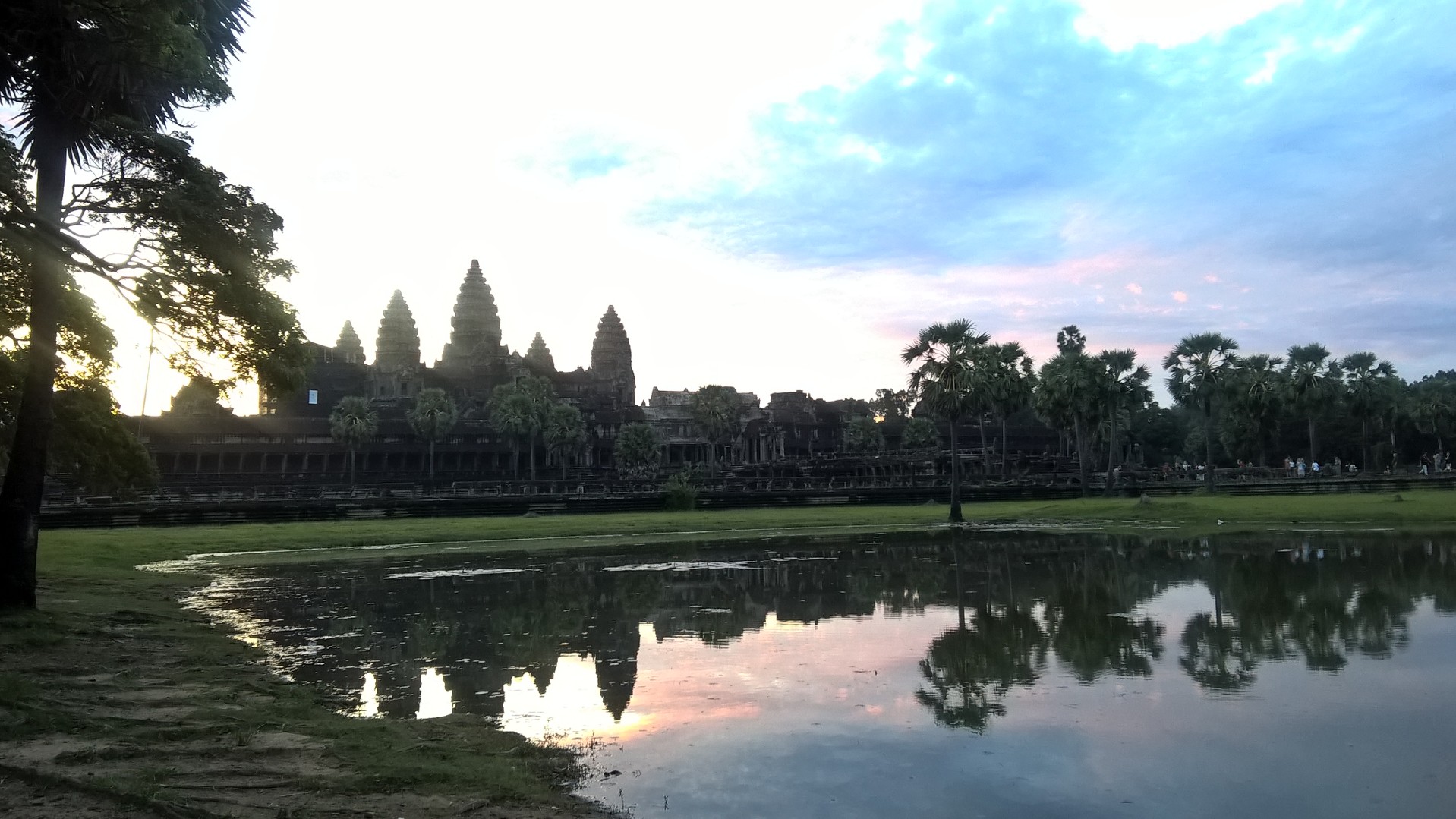 言葉を失うほどの美しさ…カンボジア一の観光スポット、アンコールワットに行ってきました【遺跡編】